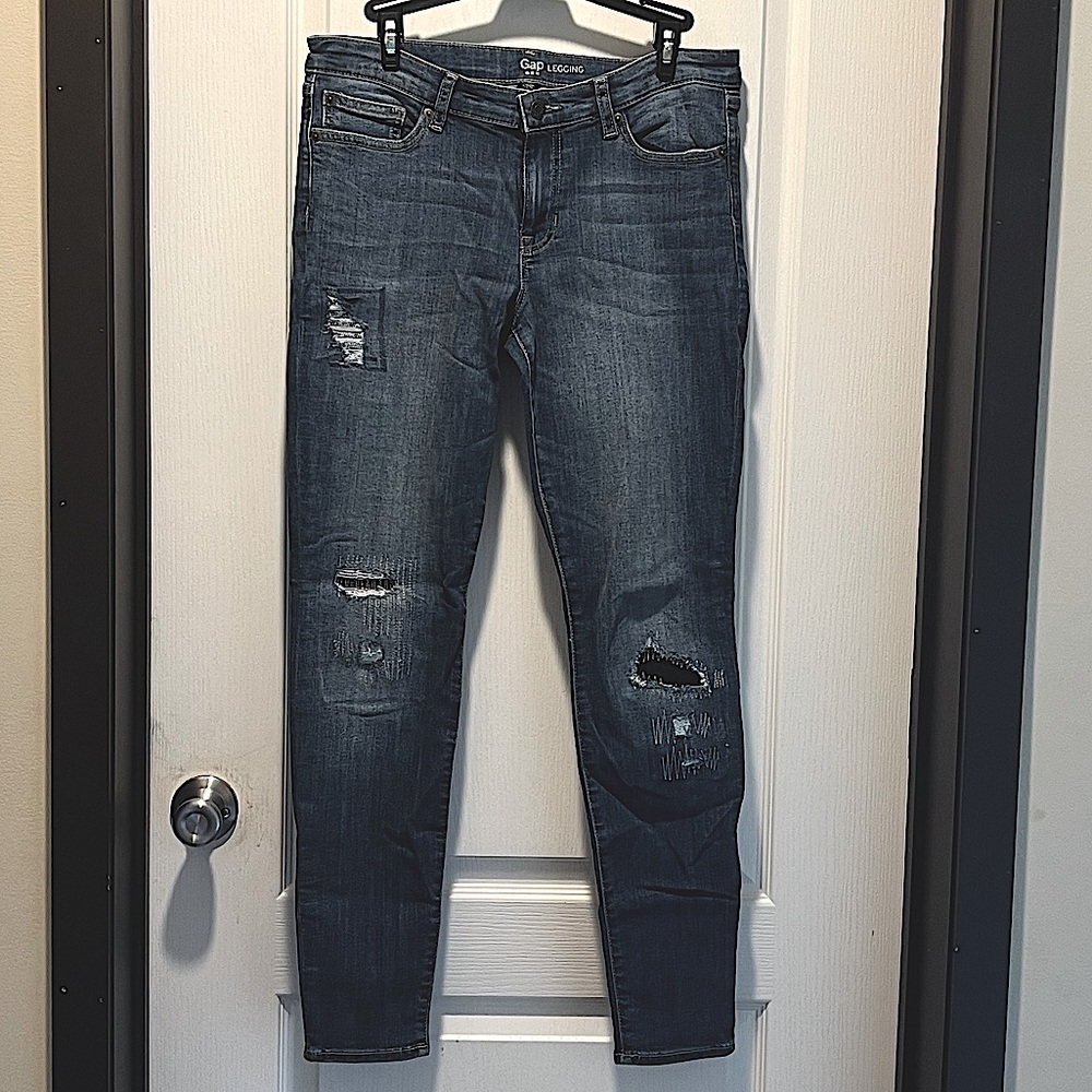 Gap Legging with distressed patches